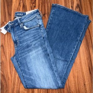 American Eagle Low-Rise Flare, Fresh Bright